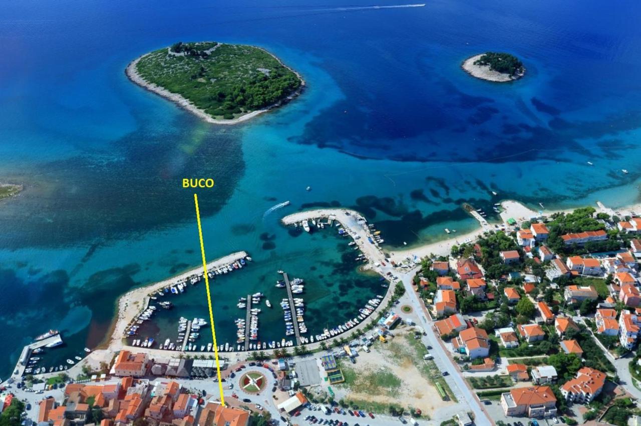 Buco Seafront Apartments & Fastfood Pakoštane Eksteriør bilde
